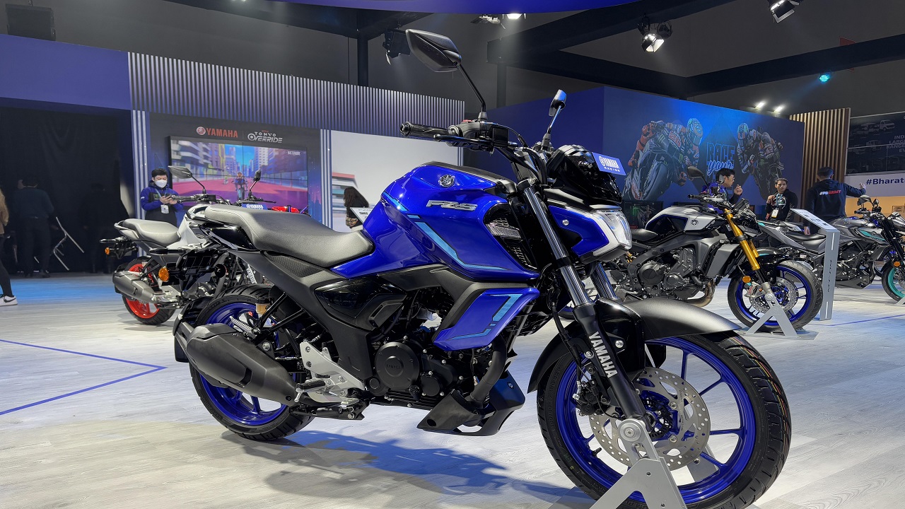 2025 Yamaha FZS-FI